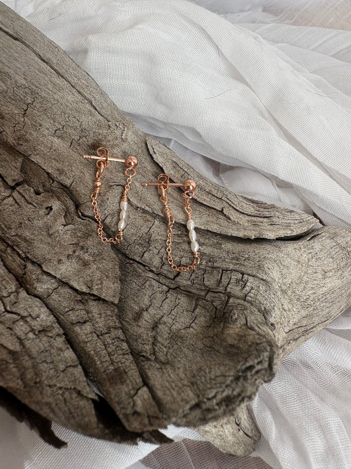 let's take a dip.  freshwater pearl chain drop earrings in rose gold filled